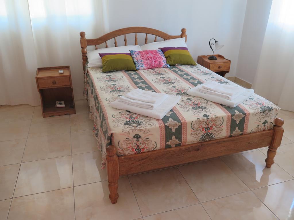 Fadine Self Catering Apartamento